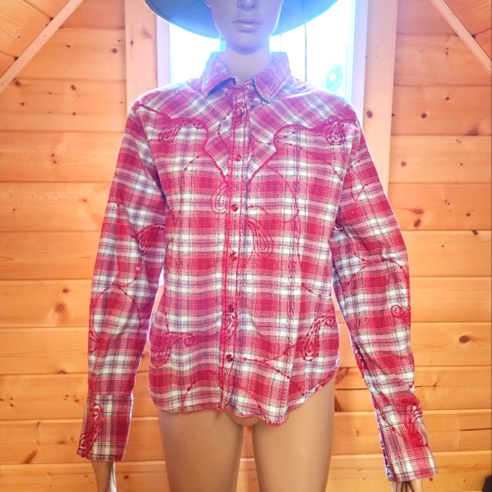 Adobe Rose vintage pearl snap shirt